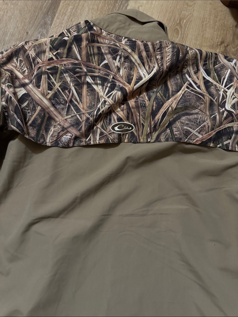 Drake Short-Sleeve Button-Down Shirt in Olive with Camouflage Yoke - Picture 6 of 7